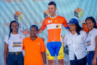 Tour du Rwanda 2020: Restrepo Valencia yanditse amateka akomeye nyuma yo kwegukana agace ka karindwi - AMAFOTO
