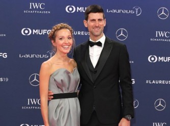 Novak Djokovic warenze ku mabwiriza ya guma mu rugo yasanganwe Coronavirus n’umugore we