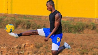 Faustin Usengimana yateye umugongo Rayon Sports yamuzamuye yerekeza muri Police FC