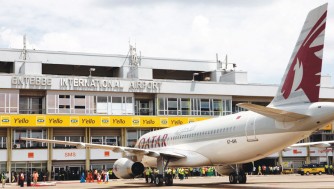 Uganda: Abantu 11 bafungiwe ku kibuga cy’indege cya Entebbe bazizwa kwerekana ‘certificats’ mpimbano za Covid-19 