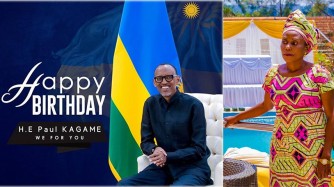  Umubyeyi w’imyaka 36 yageneye impano idasanzwe Perezida Paul Kagame ku isabukuru ye y'amavuko-VIDEO+AMAFOTO
