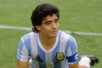 Benshi bari kumwita se! Urukiko rwo muri Argentine rwategetse ko umurambo wa Maradona utabururwa 