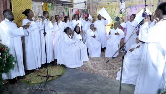 Chorale Abahimbazimana yasohoye indirimbo ya Noheli bise ‘Ab’Ijuru baririmba’-VIDEO