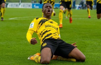 Moukoko wa Dortmund yaciye agahigo muri Bundesliga y'u Budage ku myaka 16