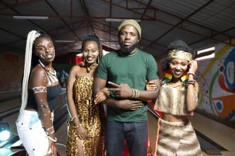 Simpo Savior ukorera Reggae mu Rwanda abafaransa bakunze umuziki we none bari gukorana-VIDEO