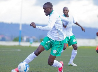 Etienne Ndayiragije yirukanye Munezero Fiston mu mwiherero wa Kiyovu mbere yo guhura na Rayon Sports