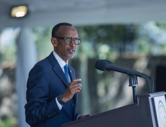 "Wenda turaza kongera gufunga" - Perezida Paul Kagame yaciye amarenga ya 'Guma Mu Rugo' mu guhangana na Covid-19