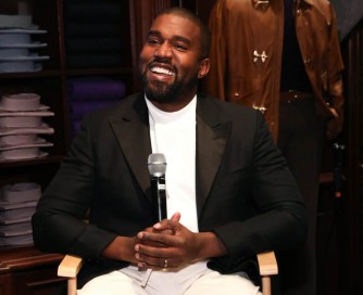 Kanye West agiye kwinjira mu bucuruzi bwa Telefone