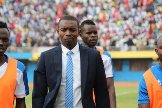 Umunyamakuru uzamvuga nabi ambeshyera nkamufata nzamufungisha – Masudi Djuma wa Rayon Sports