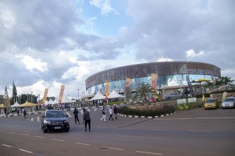 Kigali Arena: Uko byifashe aka kanya mu gitaramo cya Koffi Olomidé - AMAFOTO