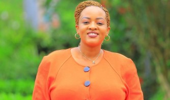 Aline Gahongayire yatangaje ko ari mu rukundo 'runejeje'