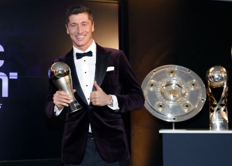 FIFA Awards 2021: Robert Lewandowski yabaye umukinnyi mwiza, Ronaldo yegukana igihembo cy'umwihariko