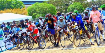 Amagare: Nizeyimana Fiacre yegukanye Heroes Cycling cup irushanwa ryaranzwe n'abana bafite imbaraga - AMAFOTO