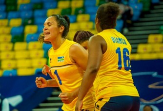 Volleyball: Ba banya-Brazil bakiniye u Rwanda mu gikombe cya Afurika bahagaritswe hafi umwaka badakina