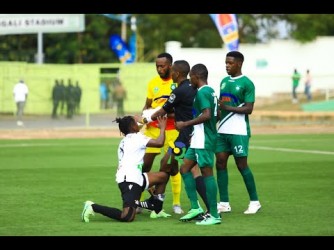 GASOGI UNITED 2-0 KIYOVU SPORTS: Urubambyingwe rubambye Kiyovu Sports, Kimenyi Yves ahabwa umutuku