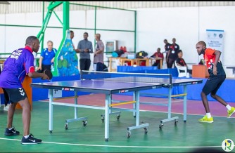 Table Tennis: Uganda yihariye ibikombe, Mbabazi Sam w'imyaka 14 yegukana Chinese Ambassadors Cup 2022 - AMAFOTO