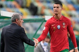 Umutoza w'ikipe y'igihugu ya Portugal yaryamye kuri Ronaldo bigendeye ku bihe arimo