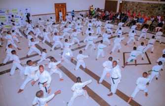 Zanshin Karate Academy yashoje amahugurwa yahuzaga abana bakina Karate mu Rwanda - AMAFOTO