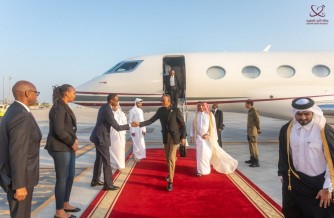 Perezida Paul Kagame yageze muri Qatar ahagiye kubera ibirori bifungura igikombe cy'isi