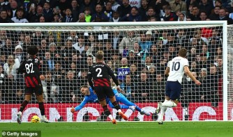 EPL: Tottenham yagwiriye Manchester City inzovu isubira mu gitereko 
