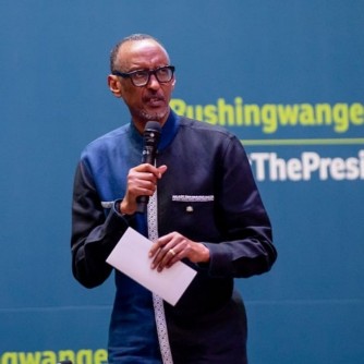 Perezida Kagame yakebuye abayobozi barebera ibibi bigakorwa 