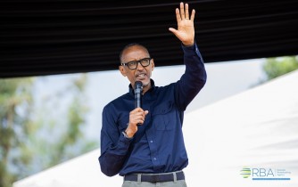 Ibi biza turabitsinda nk'ibindi byose- Perezida Kagame yahumurije ab’I Rubavu anabizeza ubufasha-AMAFOTO