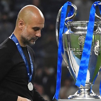 Pep Guardiola yavuze ko agomba guhesha Manchester City ibyo itigeze ibona