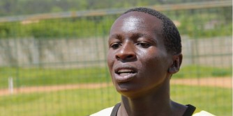 Bakeka ko ari umuhungu mu maso - Umutesi yakoze amateka mu mikino yo kwiruka mu Rwanda - VIDEO