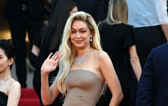 Umunyamideli Gigi Hadid  n'inshuti ye batawe muri yombi nyuma yo gufatanwa  urumogi