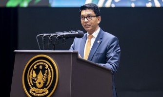 Perezida wa Madagascar Andry Rajoelina yakozwe ku mutima n’itsinda ry’i Kigali ryamutaramiye