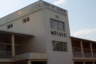 Musanze: Umukandida yafashwe afite ibibazo n'ibisubizo by'ikizamini cya Leta 