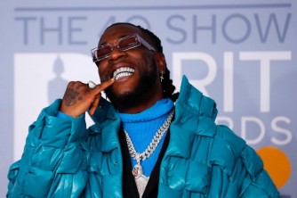 Burna Boy witegura kuza mu Rwanda yaguze impeta ya Miliyari zirenga ebyiri 