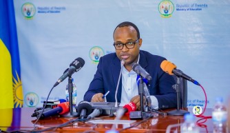 Abakobwa batsinze ku kigero cyo hejuru mu bizamini bya Leta; Ikinyarwanda gihiga andi masomo