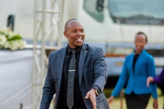 Pastor Lopez Yavuze Kuri Album Nshya Ari Gute... - Inyarwanda.com