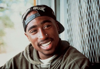 Imyaka 27 irashize Tupac Shakur arashwe: Menya amwe mu mateka n'ibgwi byamuranze 