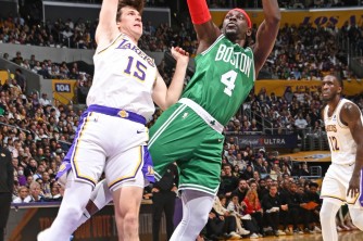 NBA: LA Lakers mu rugo yatsinzwe na Boston Celtics, yima abakunzi bayo impano ya Noheli 