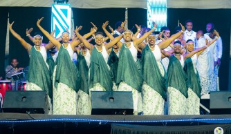 Chorale Christus Regnat n’Intayoberana bataramiye abantu mbarwa mu gusoza iserukiramuco ku buhanzi-AMAFOTO