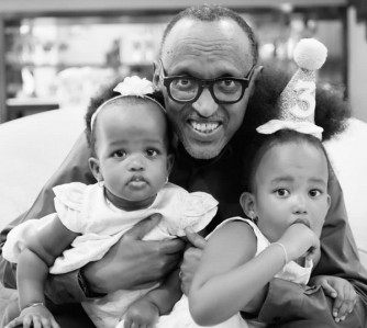 Perezida Kagame  yahishuye ubusobanuro bw’amazina yise  Abuzukuru be  