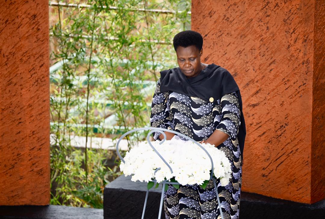 Kwibuka 30: Perezida Kagame Na Madamu Bacanye... - Inyarwanda.com