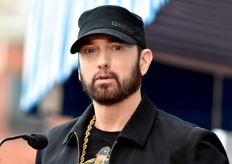 Eminem yizihije imyaka 16 ishize atanywa inzoga