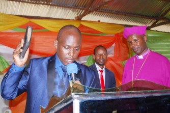 Prophet Bishop Sibomana Samuel yahanuye ko DRC izacikamo kabiri hakaboneka Repubulika ya Kivu
