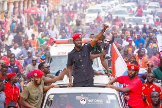 Bobi Wine yatangiye ubukangurambaga mu barwanashyaka be asaba kuzatorwa mu matora ya 2026