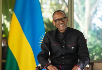 Nyakatsi yabaye amateka, ibyo gusuhukira mu Burundi biracika! Abaturage barashima Perezida Kagame 