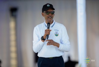 Kurinda u Rwanda ntawe tubisabira uruhushya - Perezida Kagame 