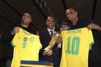 Ronaldo na Rivaldo bavuze umukinnyi ukwiye Ballon d'Or 