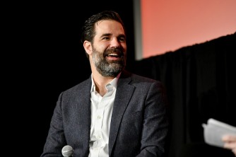 Umunyarwenya Rob Delaney yatangaje aho yifuza guhumekera umwuka wa nyuma