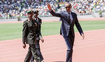 #Kwibohora30: Perezida Kagame yakiranwe urugwiro muri Sitade Amahoro mu kwizihiza Kwibohora30