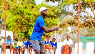 Tennis hasojwe irushanwa ryari rimaze iminsi 10 rikinwa mu buryo bw’amakipe – AMAFOTO 