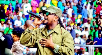 Yvan Muziki yavuye imuzi uburyo Perezida Kagame yatabaye umubyeyi we mu mpanuka i Burundi-VIDEO