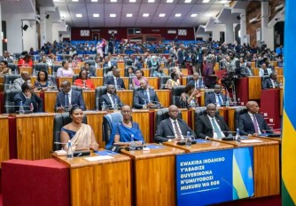 Perezida Kagame yakiriye indahiro z'Abagize Guverinoma Nshya n’Umuyobozi Mukuru wa RGB 